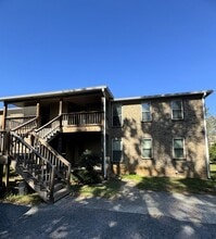 Building Photo - 2609 Wynterhall Rd SE