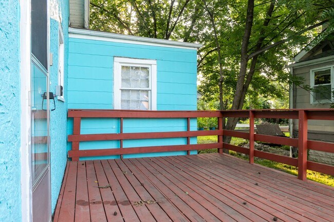 Building Photo - Kansas City 3 Bed 1 Bath Home