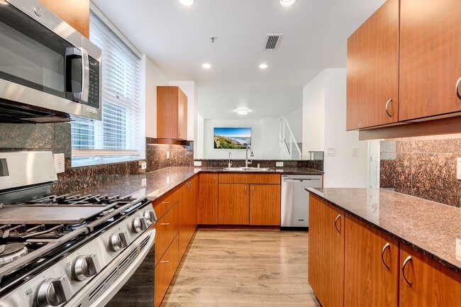 Building Photo - San Diego- Downtown- La Vita – Little Italy Condo- Split Level Style New Year Move In Special