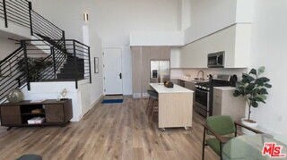 Foto del edificio - 13448 Beach Ave