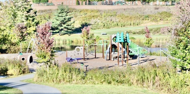 Foto del edificio - 23612 Overlook Park Dr