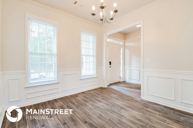 Foto del edificio - 8904 Crestview Cir