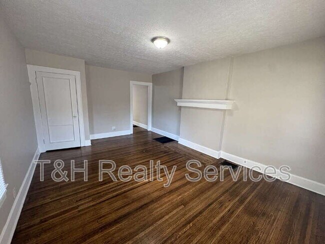 Foto del edificio - 3326 N College Ave