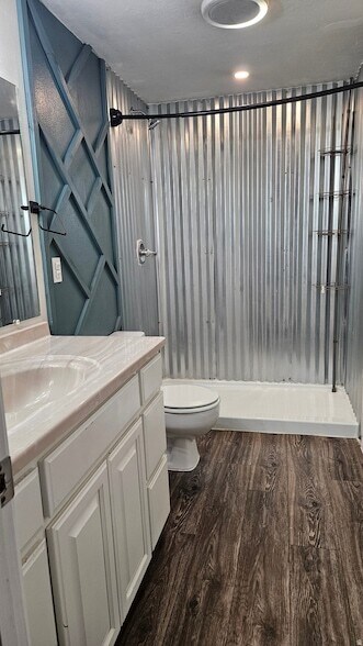 Foto del edificio - 297 S 200 E