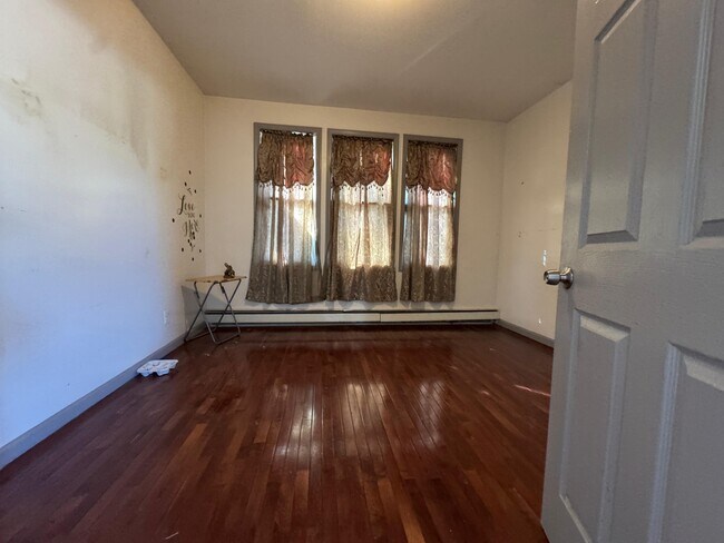 Foto del edificio - 16 E Bidwell Ave