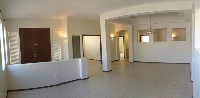 Building Photo - 14442 Agave Dr