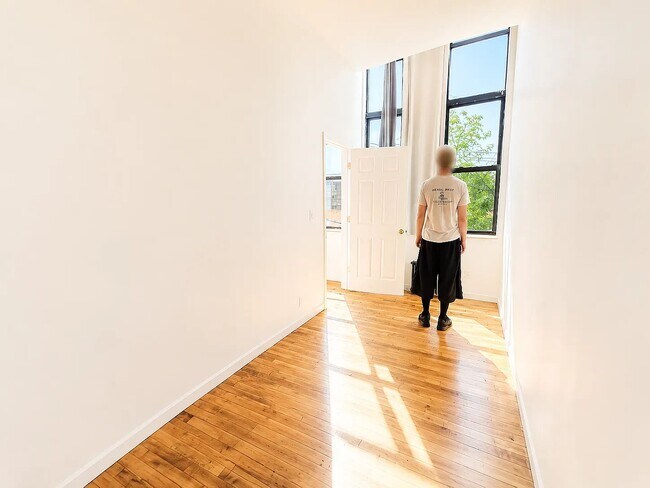 Foto del edificio - 476 Jefferson St