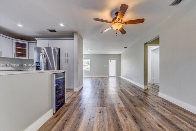 Foto del edificio - 2363 SW 21st Ter