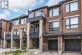 Building Photo - 9 Red Maple Ln
