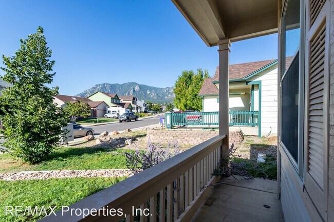 Foto del edificio - 4 br, 2.5 bath House - 1102 Scarlet Oak Drive