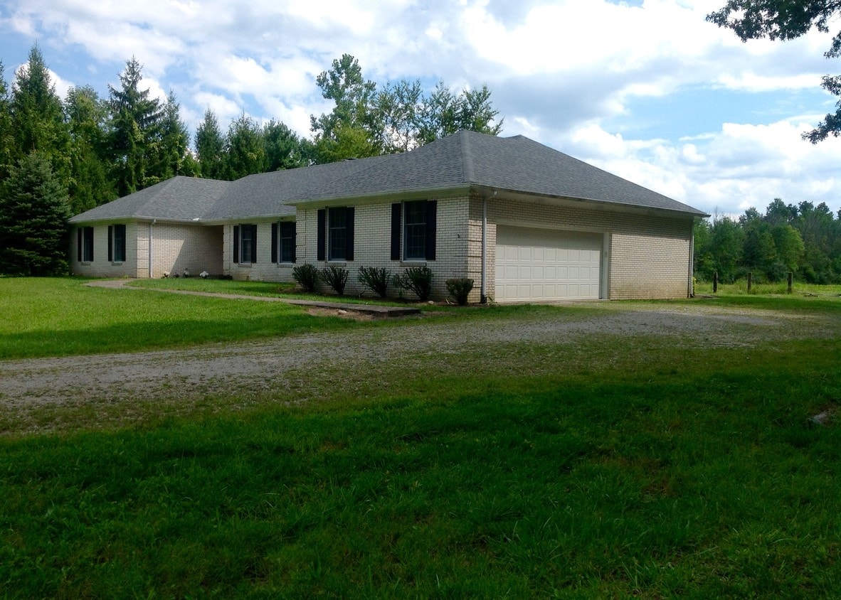4055 N Waggoner Rd, Blacklick, OH 43004 House Rental in Blacklick, OH