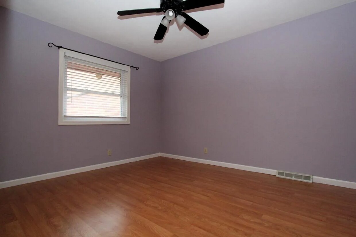 2250 N 117th St, Wauwatosa, WI 53226 House Rental in Wauwatosa, WI