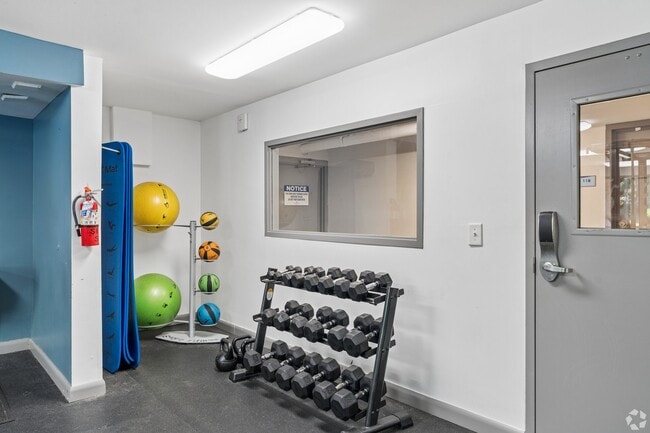 Building Photo - University Apartments Chapel Hill