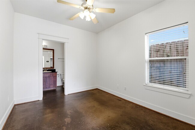 Foto del edificio - 1512 Crockett St