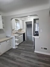 Building Photo - 5815 Snow Rd