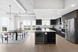 Building Photo - 1515 Julian St