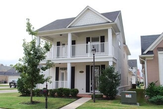 Building Photo - 1395 Down River Dr