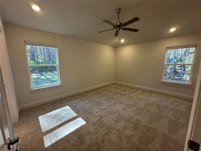 Foto del edificio - 14 Reston Pl