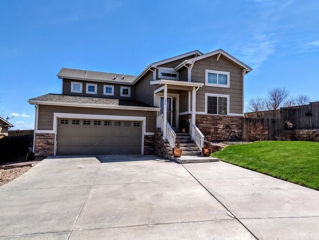 Building Photo - 246 Primrose Dr