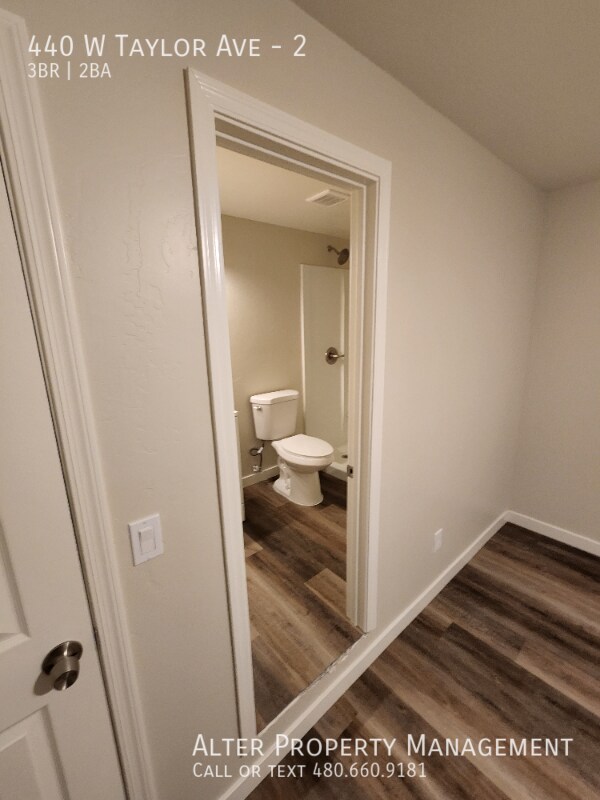 Foto del edificio - 440 W Taylor Ave