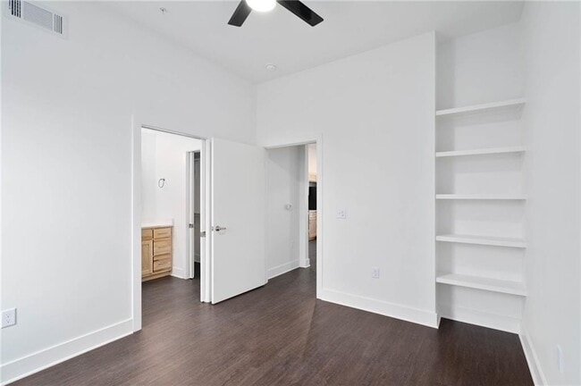 Foto del edificio - 726 E Emma Ave