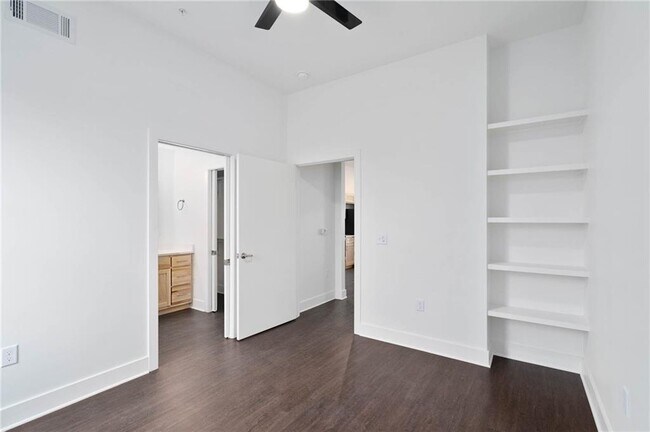 Foto del edificio - 726 E Emma Ave