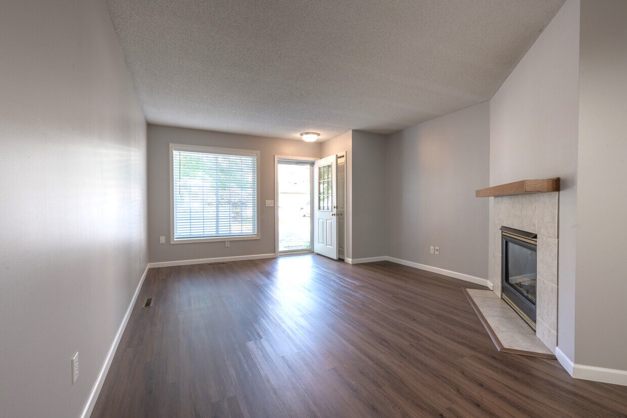 7883 Autumn Ridge Avenue, Chanhassen, MN 55317 Townhome Rentals in