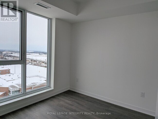 Photo du bâtiment - 10 All Nations Dr