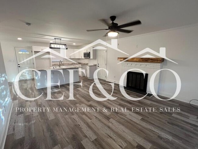 Building Photo - 7107 SC-215