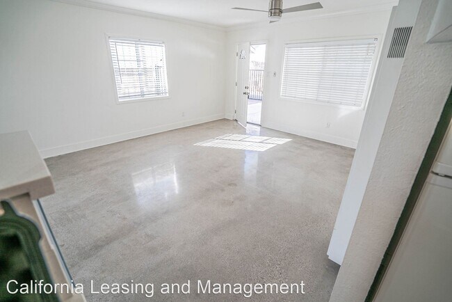 Foto del edificio - 1 br, 1 bath House - 25107 Everett Drive #B