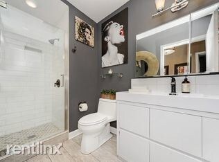 Building Photo - 2 br, 2 bath - 1600 S Prairie Ave Unit 1202