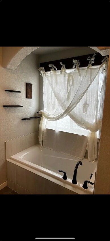 Building Photo - 307 Dorothy Dr