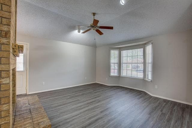 Building Photo - 406 Valley Spring Dr