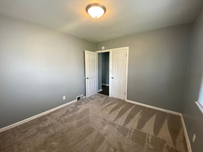 Foto del edificio - 1537 W 14th St
