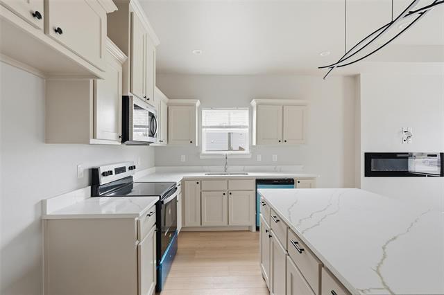 Building Photo - 2306 Polk St