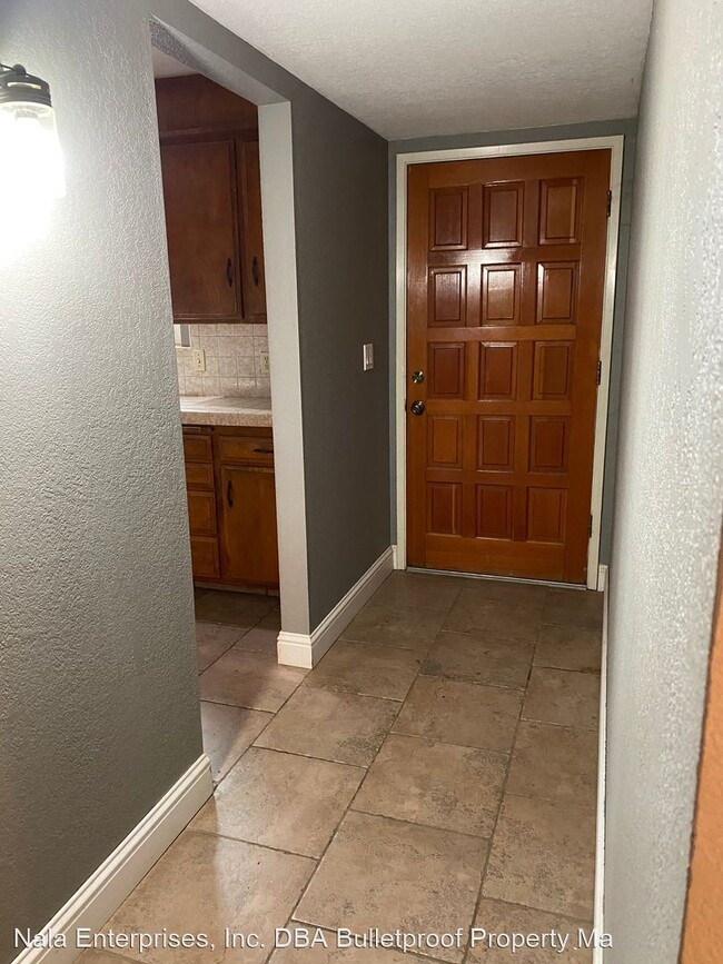Building Photo - 3 br, 2 bath House - 11430 E. Saginaw Ave.