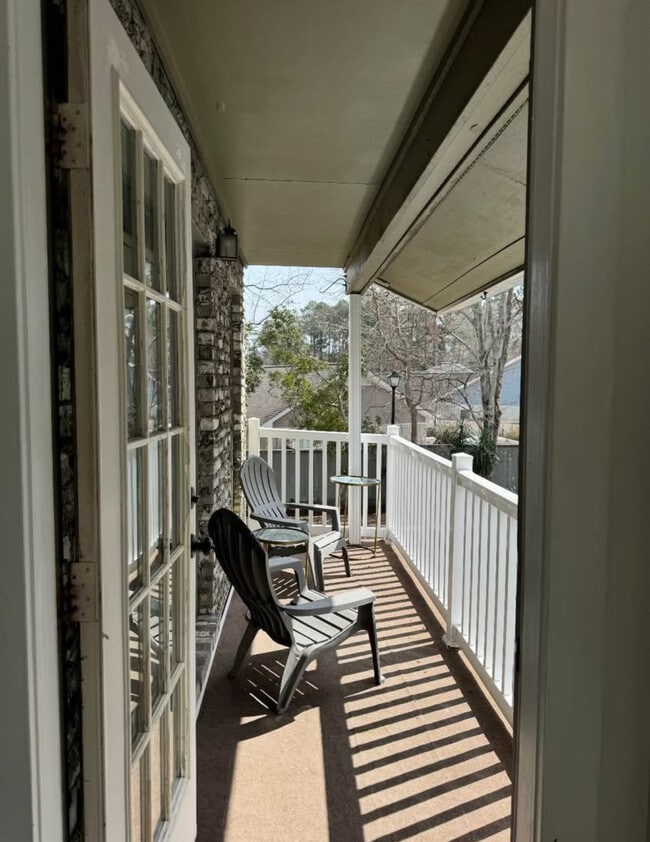 Foto del edificio - 4710 Cobblestone Dr