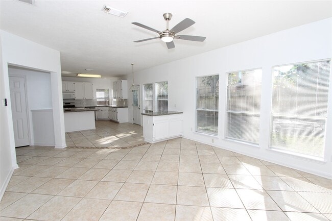 Foto del edificio - 3311 Twelve Oaks Ln