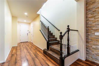 Building Photo - 7741 Donner Peak St
