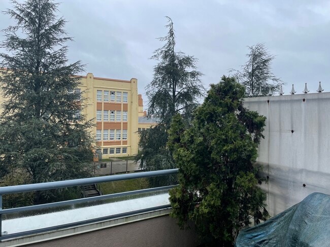 Building Photo - 2533 Penticton St