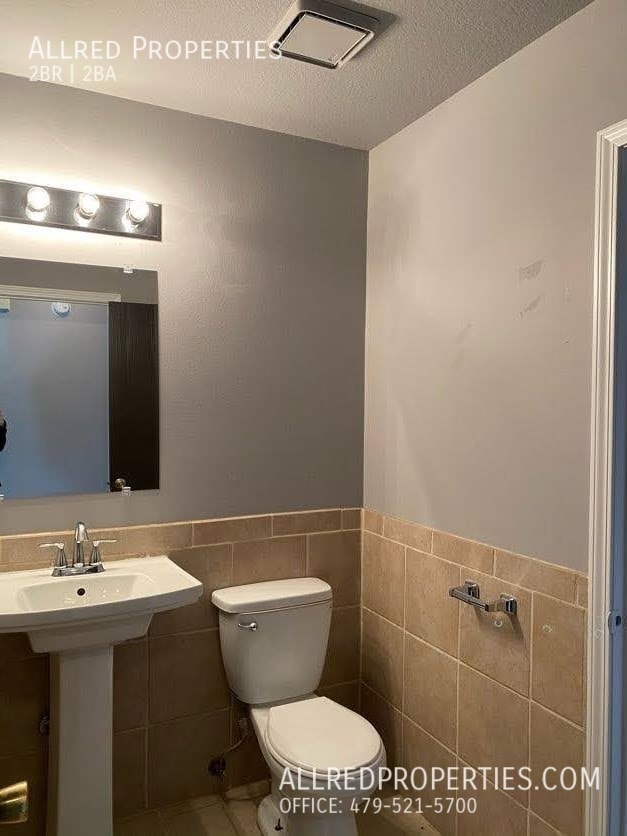 Foto del edificio - 1232 Wilson St