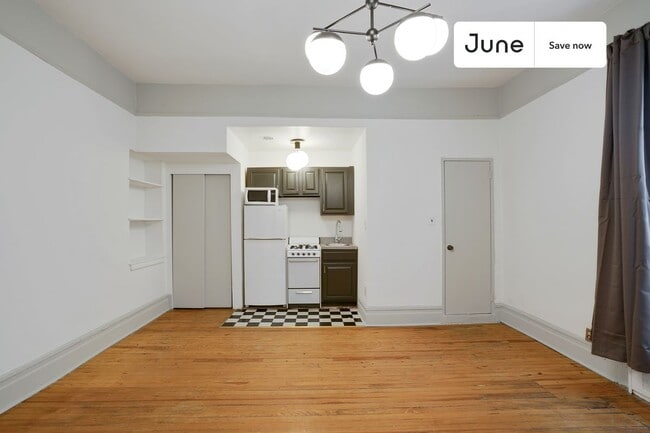 Building Photo - 471 Central Park W