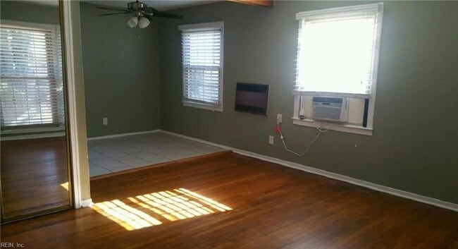 Building Photo - 7108 Chryslon Ln