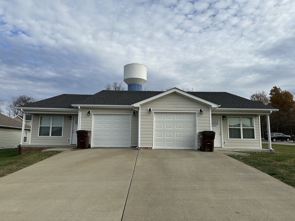 Primary Photo - 9029 Landon Ln