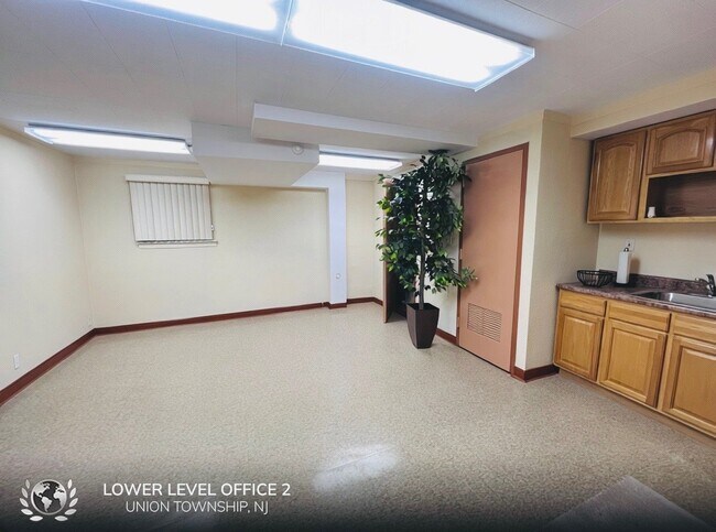 Foto del edificio - 301 Tucker Ave