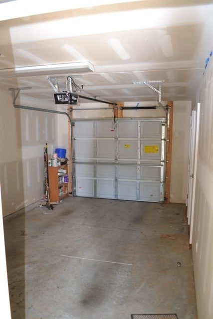 Building Photo - 1220 Twin Branches Way