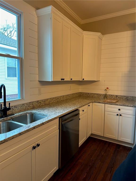 Foto del edificio - 46 Akron St