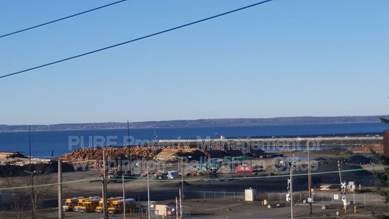 Foto principal - 1015 Railroad Ave