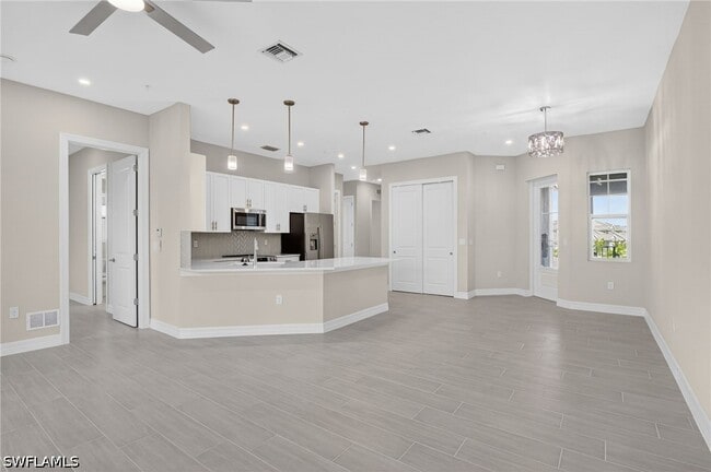 Building Photo - 286 Indies Dr E
