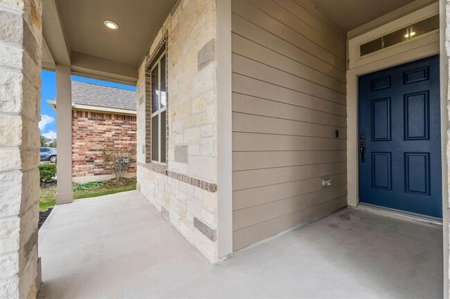 Building Photo - 4239 Green Landing Dr
